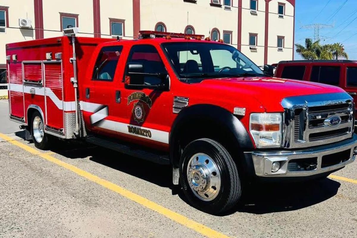 Comunidad y empresarios se unen para dotar de equipo a Bomberos de Rosarito