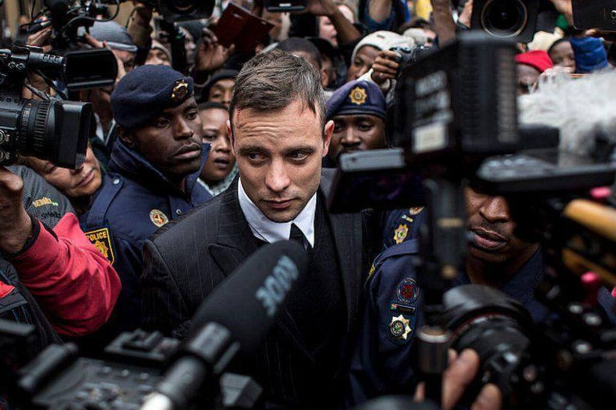 El exatleta paralímpico Oscar Pistorius queda en libertad condicional 11 años después de asesinar a su novia Reeva Steenkamp