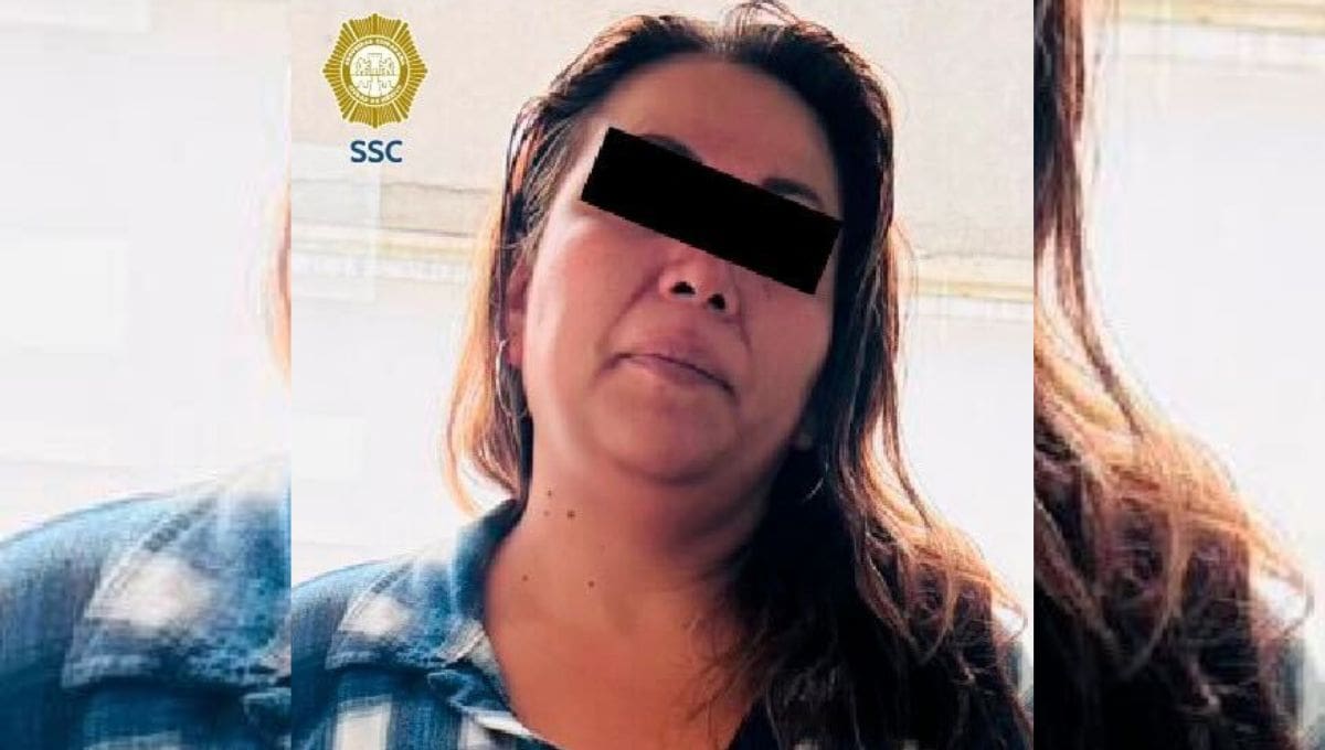 Una pareja fue detenida por presuntamente robar pertenencias en el Aeropuerto Internacional de la Ciudad de México.