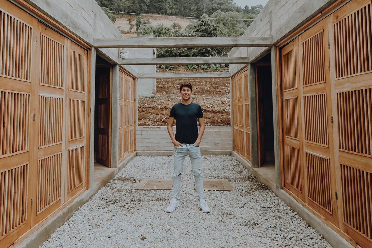 Juanpa Zurita estrenará documental de la mano de Eugenio Derbez