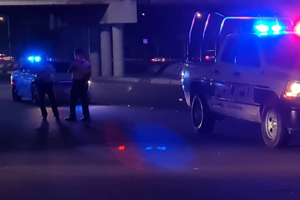 Muere conductor al chocar de frente contra una familia con tres hijos en el Valle de Mexicali