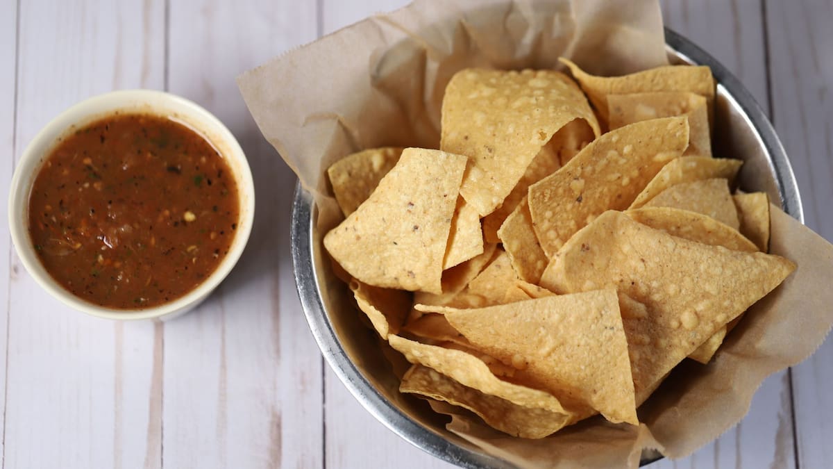 Truco casero para quitarle la acidez a la salsa y mejorar su sabor al instante | Foto: Especial (canva)