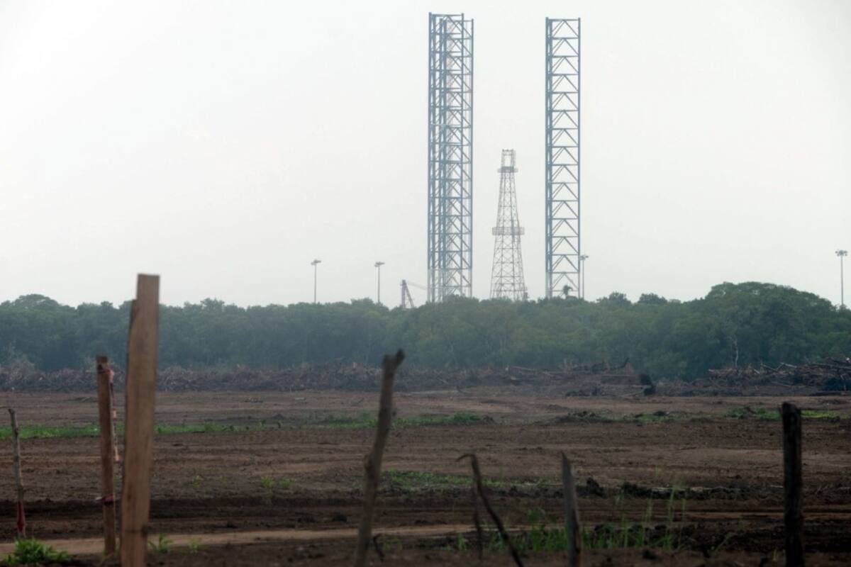 Construcción de Refinería provoca inundaciones