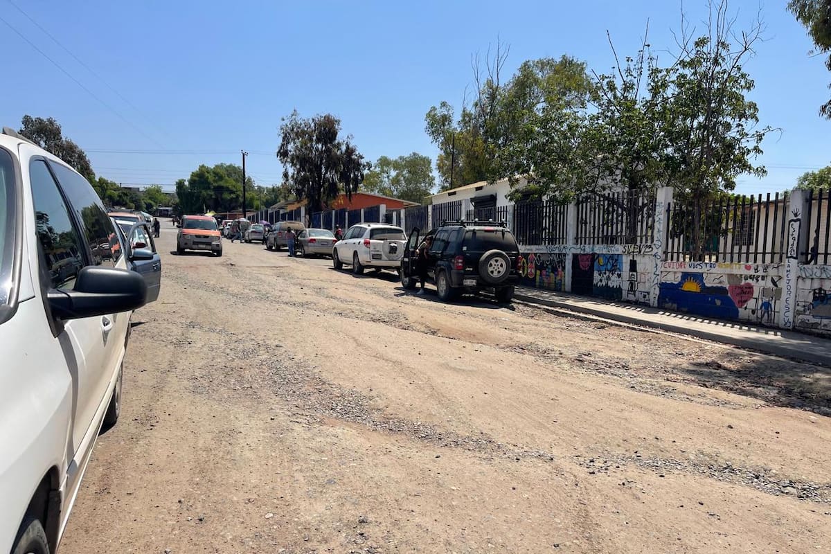 Entre hoyancos y polvo; así sobreviven en el Poblado Morelos