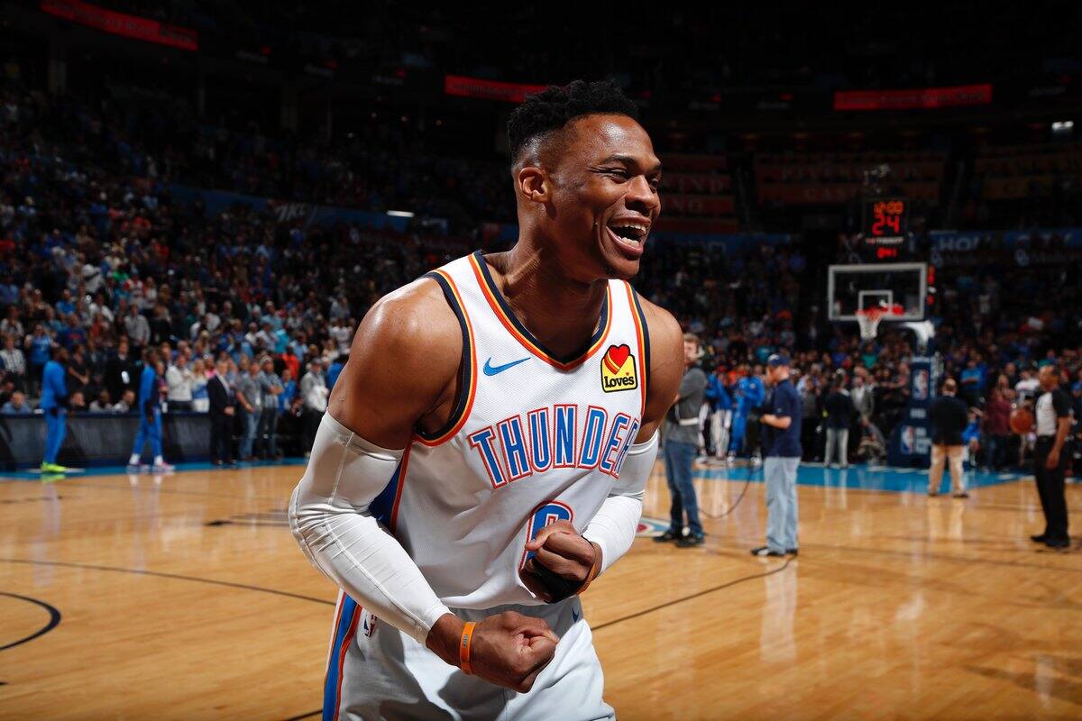 Oficializan traspaso de Russell Westbrook a Houston