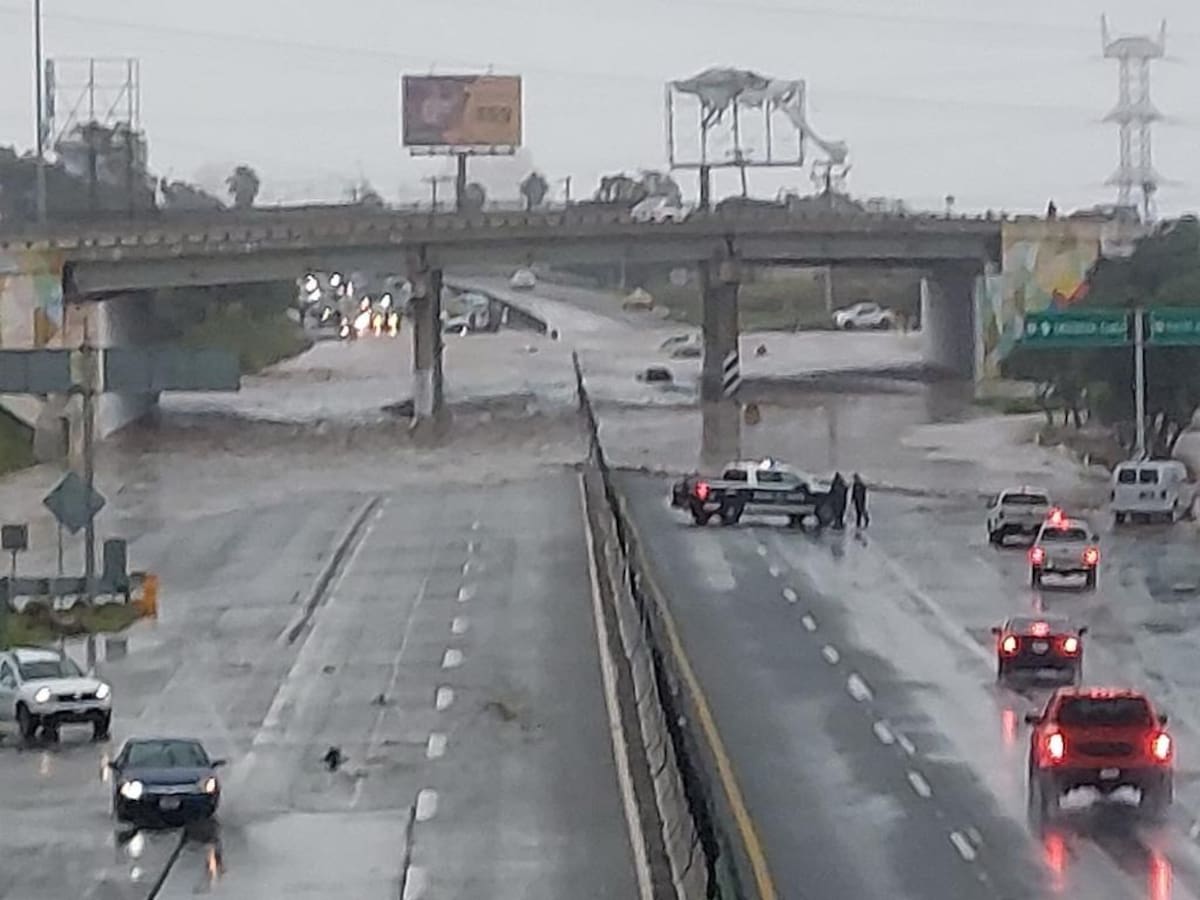 el cajón pluvial que da salida al agua presenta desperfectos de origen. Foto: Cortesía
