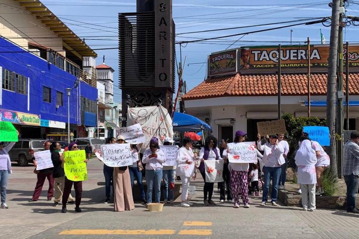 Conductor golpeó a mujer en marcha con motivo del Día Internacional de la Mujer