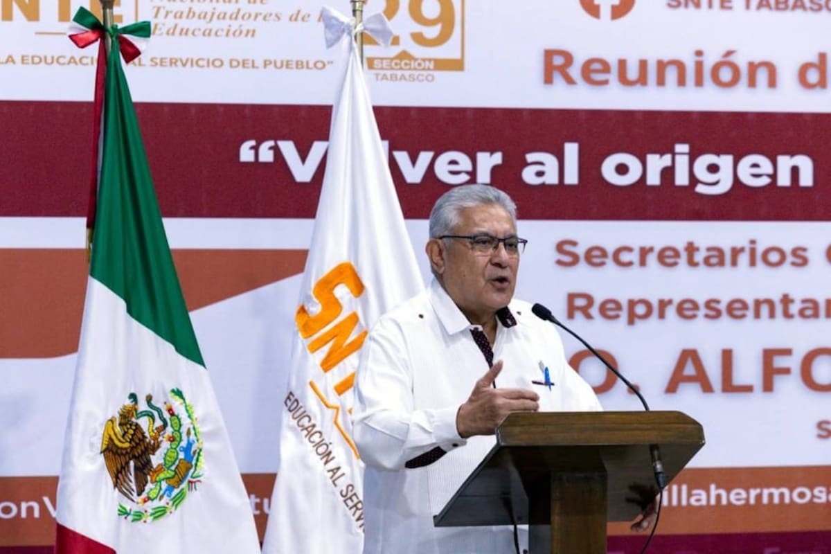 SNTE urge mayor inversión y reconocimiento al magisterio; SEP promete eliminar la USICAMM