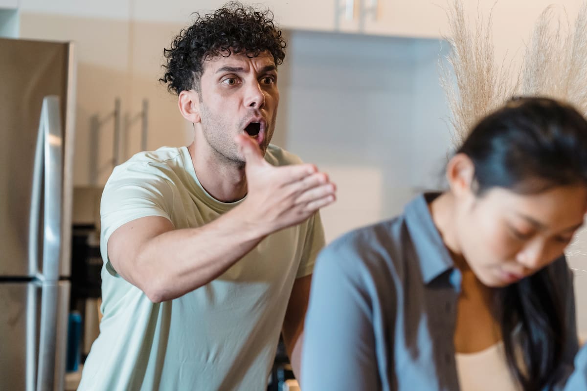 ¿Qué revela la psicología sobre quienes amenazan con separarse en cada discusión?