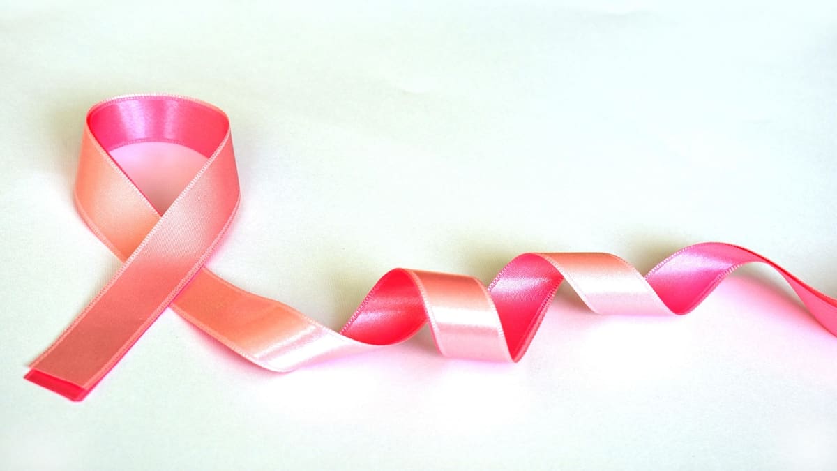 Cada hora muere una mujer por cáncer de mama en México; gobierno anuncia nuevo modelo de atención
