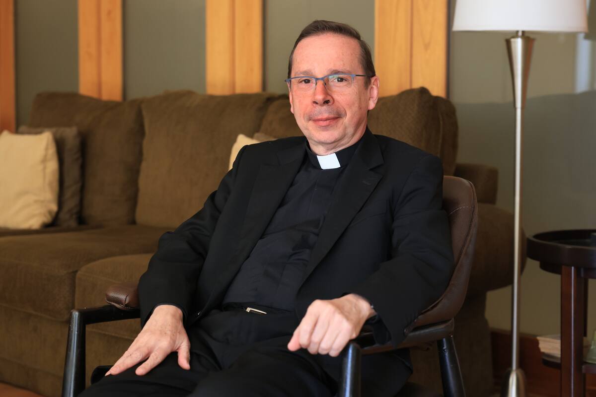 Llama monseñor Fazio a vivir una fe más comprometida