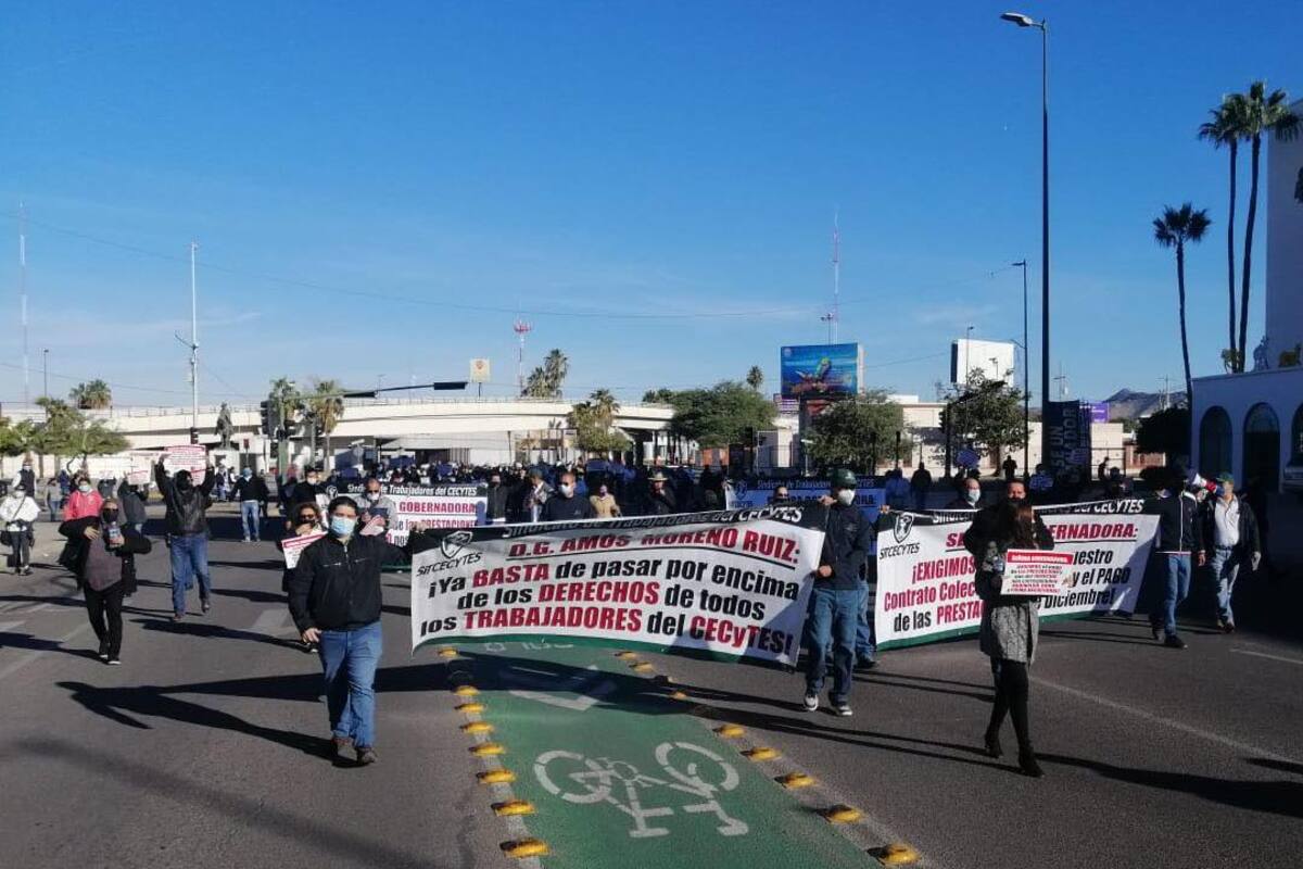 Trabajadores de Cecytes amenazan con bloquear el Aeropuerto Internacional de Hermosillo
