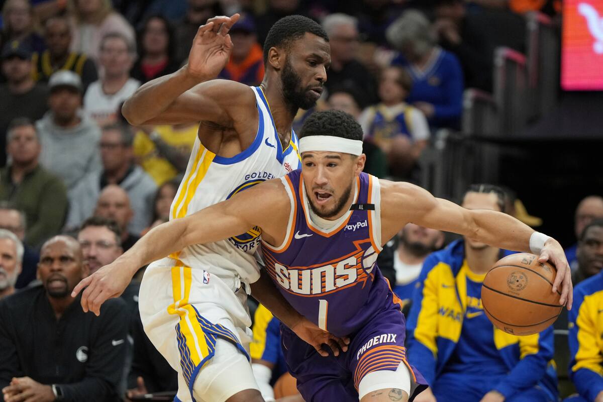 Suns superan a los Warriors pese a las bajas; Booker lidera la victoria con 27 puntos