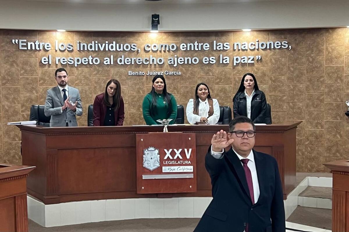 Designan a Héctor Israel Ceseña titular de la Consultoría Legislativa