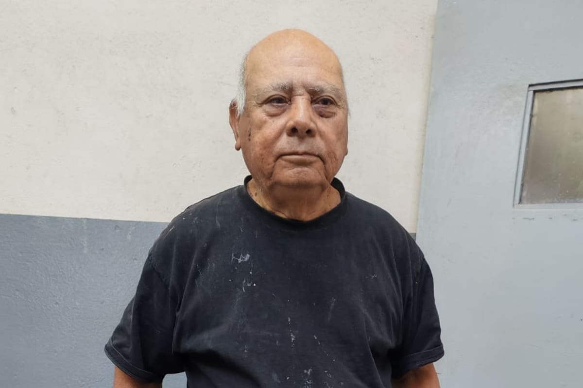 Resguarda Policía a adulto mayor desorientado