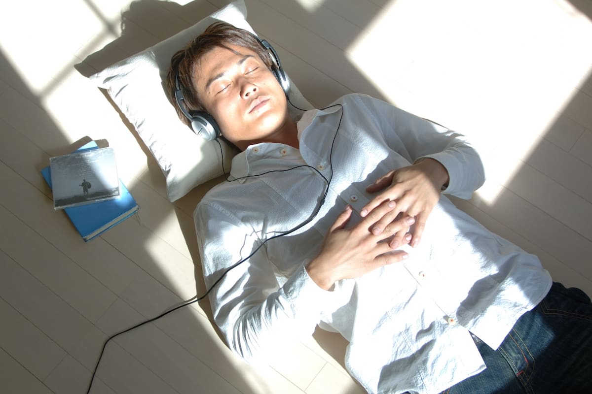Relajación muscular progresiva: la técnica sencilla de Harvard para combatir el insomnio sin medicamentos