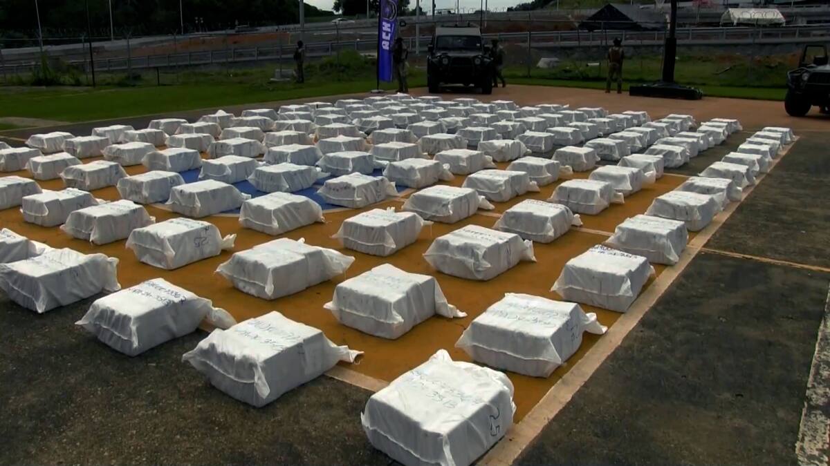 La Administración de Control de Drogas (DEA) recibió el cargamento incautado para su manejo e investigación. Foto: Referencial.