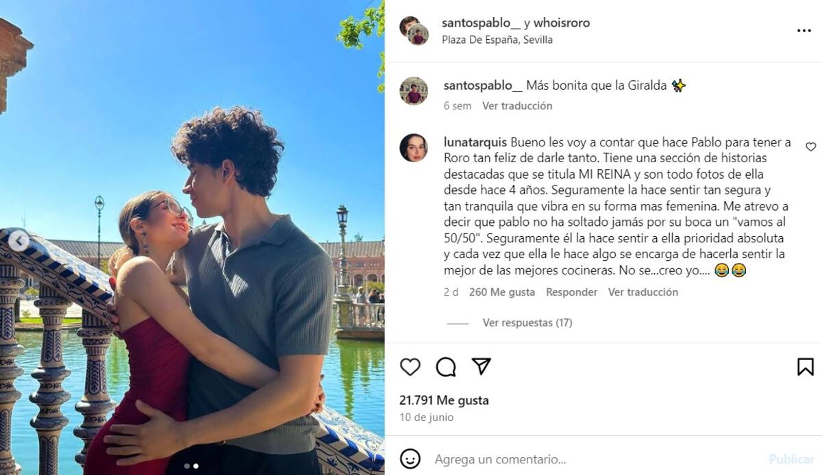 Pablo y Roro durante un paseo por Sevilla, España.