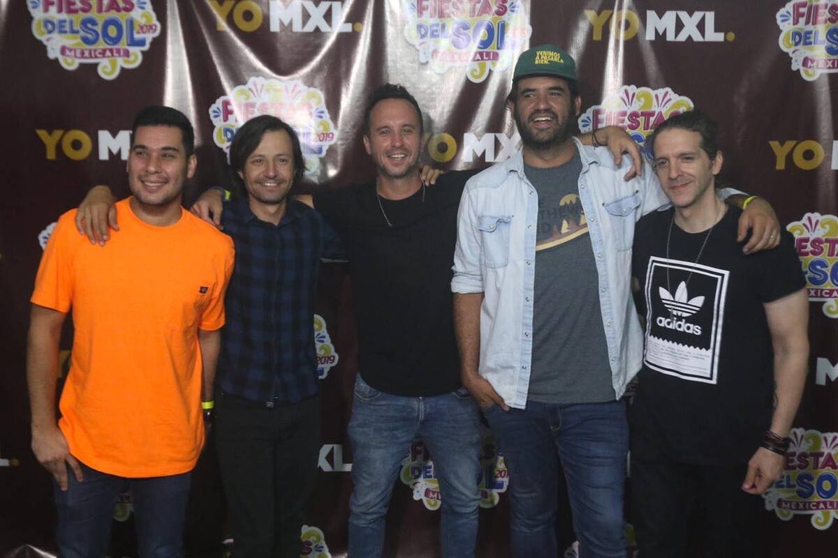 Los Claxons se roban la noche
