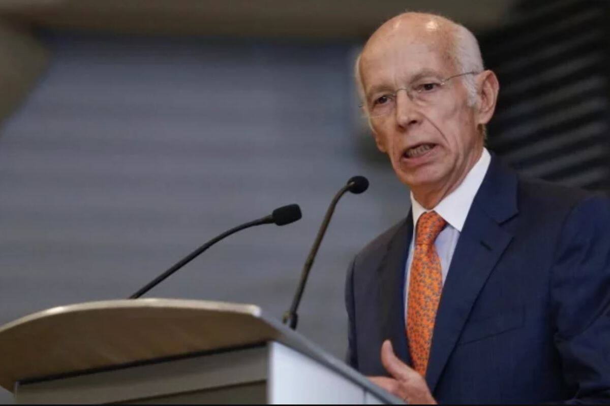 Prevén banqueros eliminación de comisiones