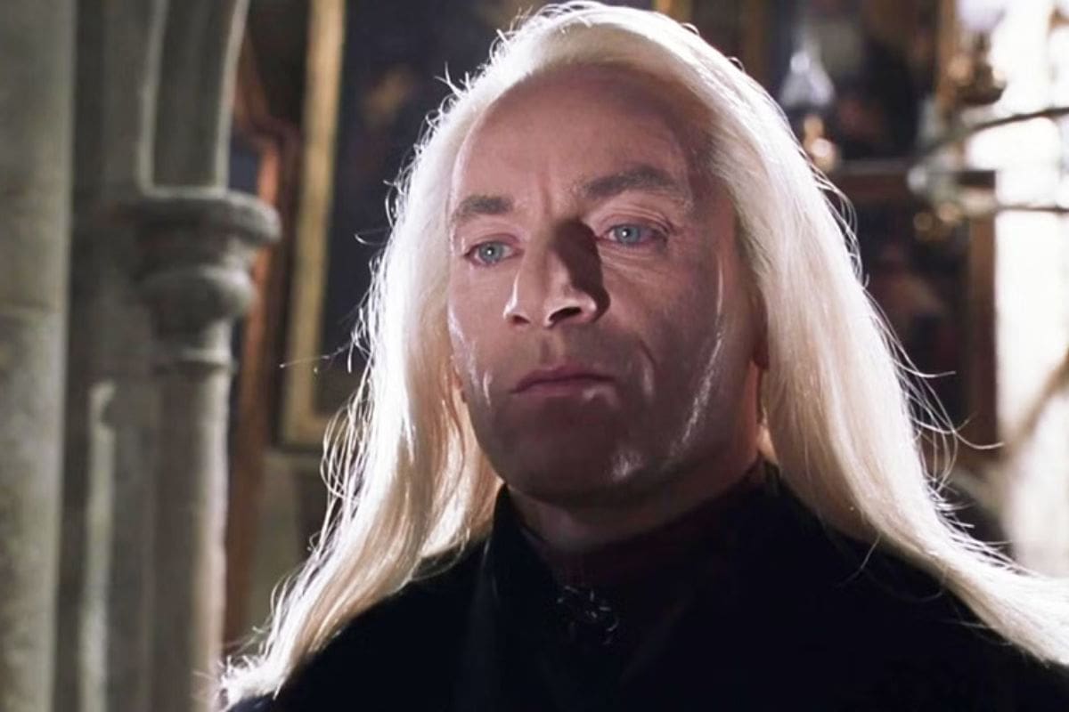 Jason Isaacs estalla contra fans de Harry Potter por atacar al nuevo Snape y los llama ‘’racistas’’