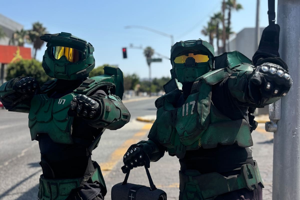 Cosplayers animan las calles de Tijuana