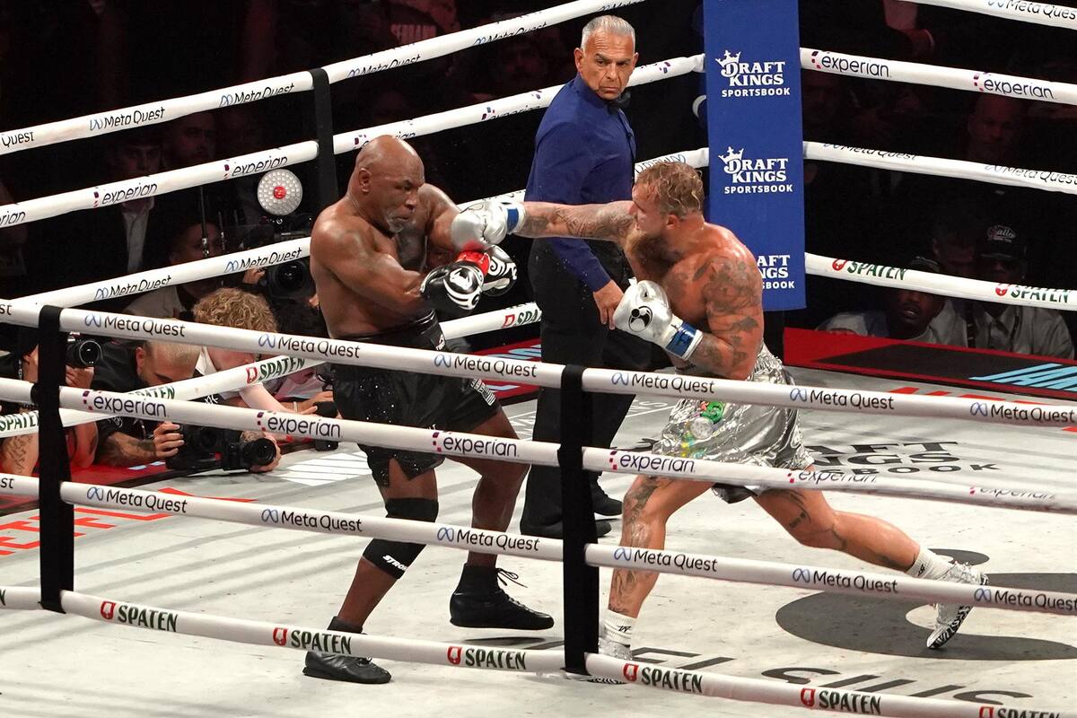 Jake Paul vence a Mike Tyson por decisión unánime