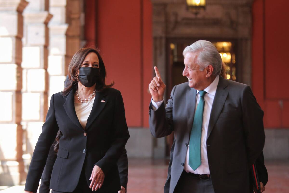 AMLO conversará el lunes con Kamala Harris; tocarán tema de vacunas contra la Covid