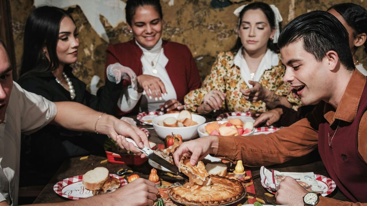 Cómo disfrutar las comidas navideñas sin sentir pesadez durante el día | Foto: canva