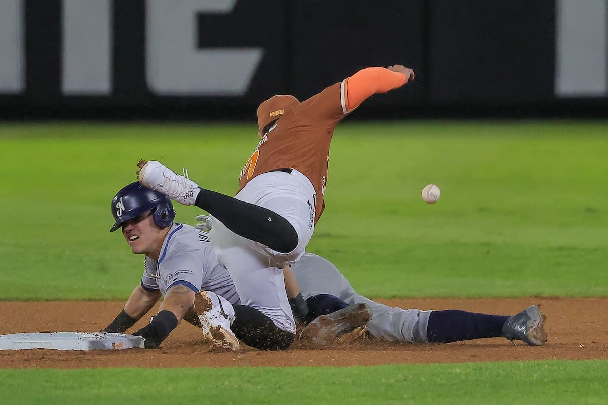 Vencen Naranjeros a Jaguares con gran salida de Zac Grotz