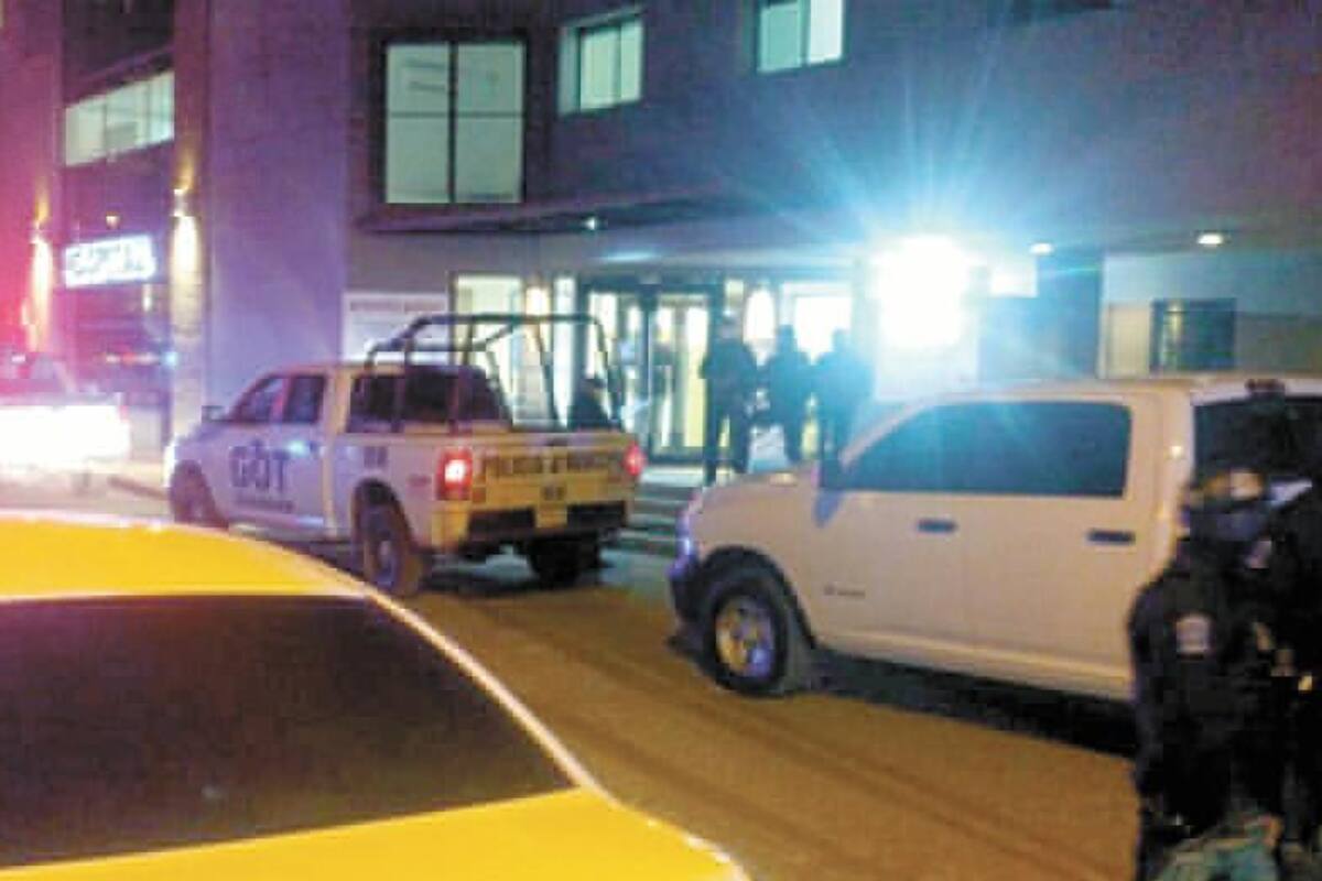 Conduce a hospital tras recibir 4 balazos