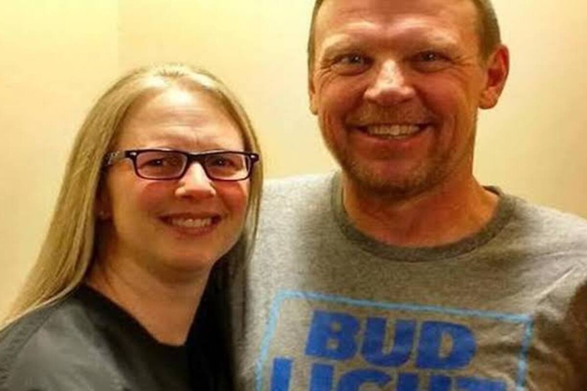 La historia de la pareja que ganó boletos del Super Bowl gracias a una lata de cerveza