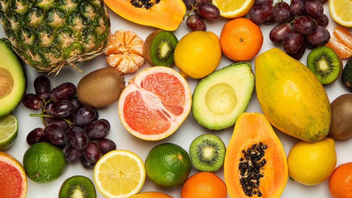 La bioquímica Jessie Inchauspé explica por qué la fruta actual no es tan “natural” como creemos, cómo la agricultura la hizo más dulce y qué efectos reales tiene ese cambio en los niveles de glucosa de quienes la consumen a diario