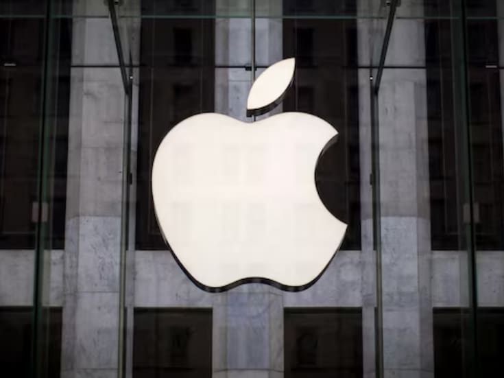 Apple rompió récords históricos de ventas gracias al éxito del iPhone en China, mientras Samsung reportó ganancias masivas impulsadas por la escasez global de chips para Inteligencia Artificial