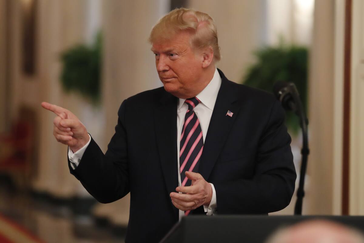 Trump permite a contratistas saltarse ley para acelerar construcción del muro