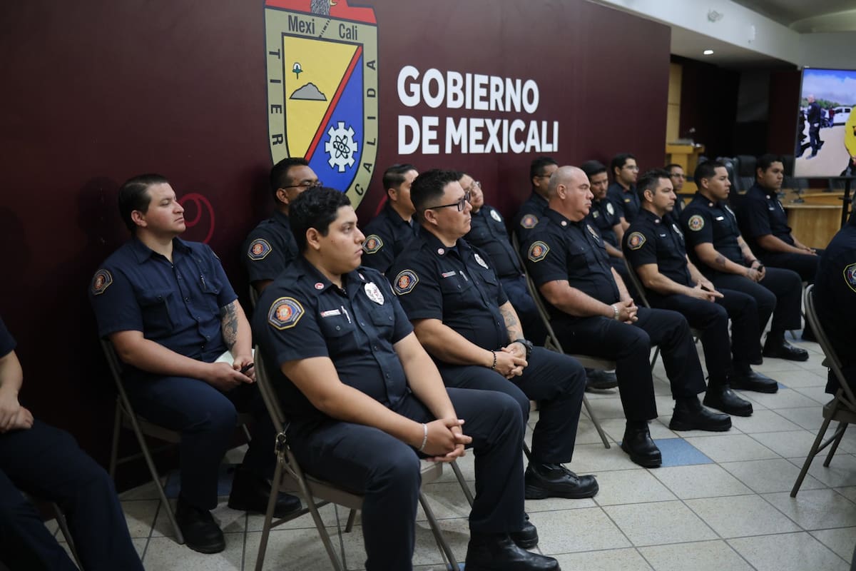 Destacan bomberos de Mexicali participación en incendios en Tecate
