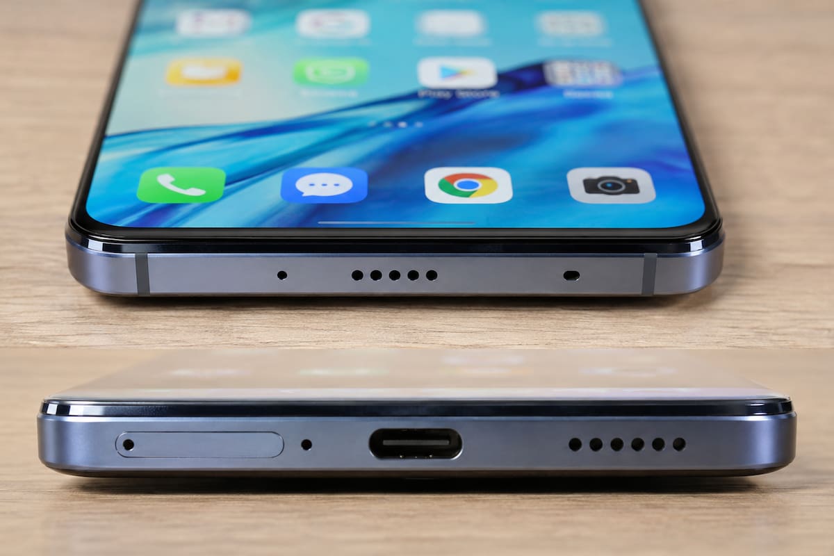 ¿Para qué sirven los agujeros del celular? Esta es la función poco conocida por usuarios