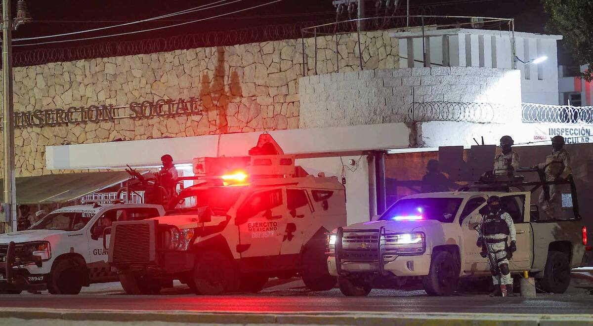 Elementos del Ejercito Mexicano en el CERESO 1. / Especial GH.