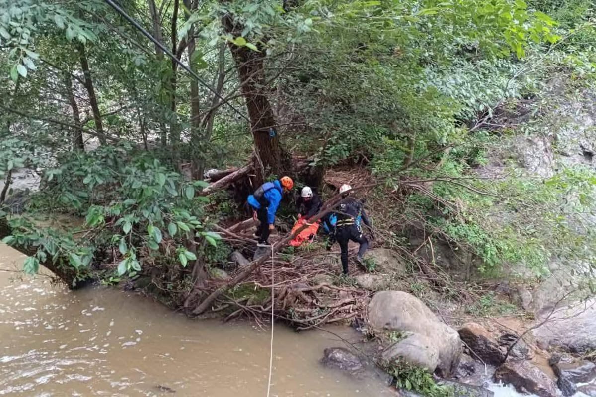 Tragedia en las montañas de Hidalgo: Muere guía de montaña al caer en cascada