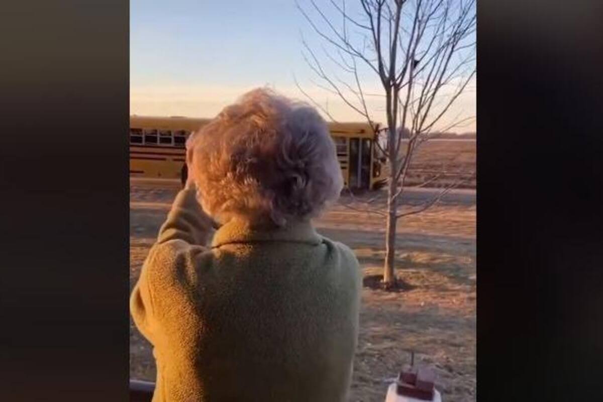 Anciana causa ternura en Tik Tok