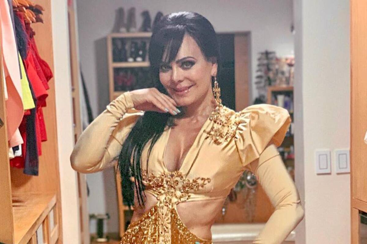 En diminuto vestido Maribel Guardia enloquece a sus fans