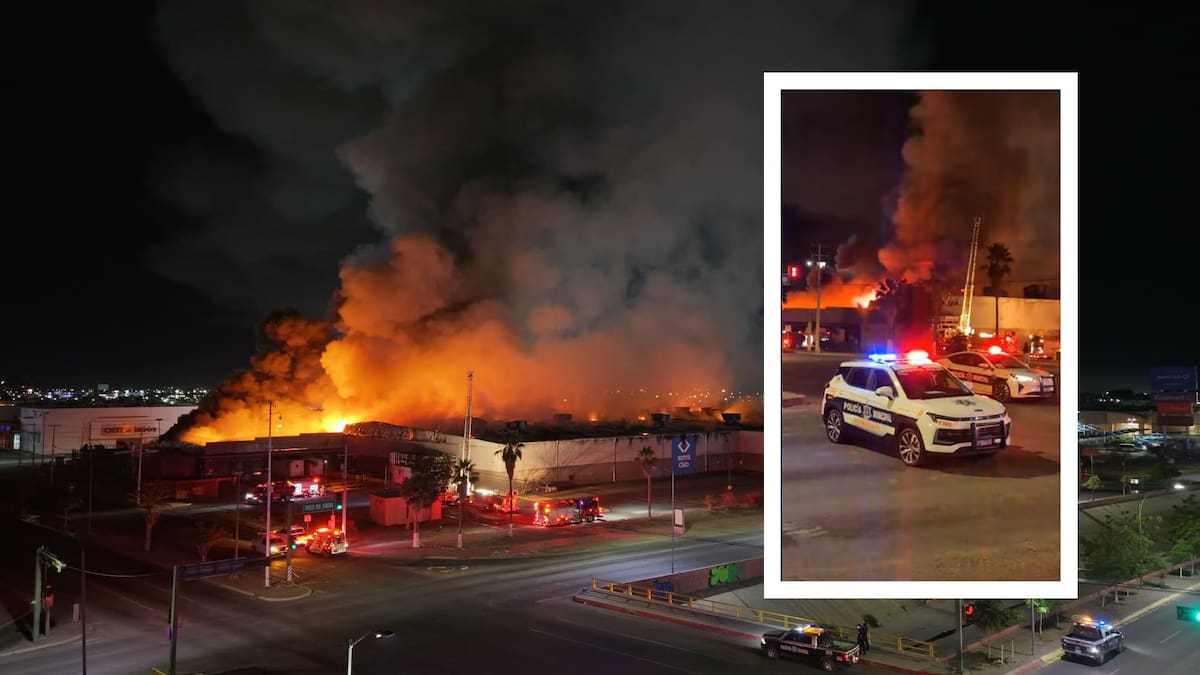 Bomberos de Hermosillo combaten el incendio registrado la madrugada de este jueves en la sucursal de Sam’s Club ubicada en Paseo del Río y bulevar Reforma; la zona permanece acordonada. FOTOS: JULIÁN ORTEGA