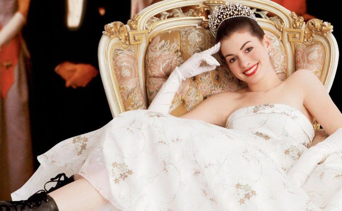 Anne Hathaway en su icónico papel de Mia Thermopolis en El Diario de la Princesa