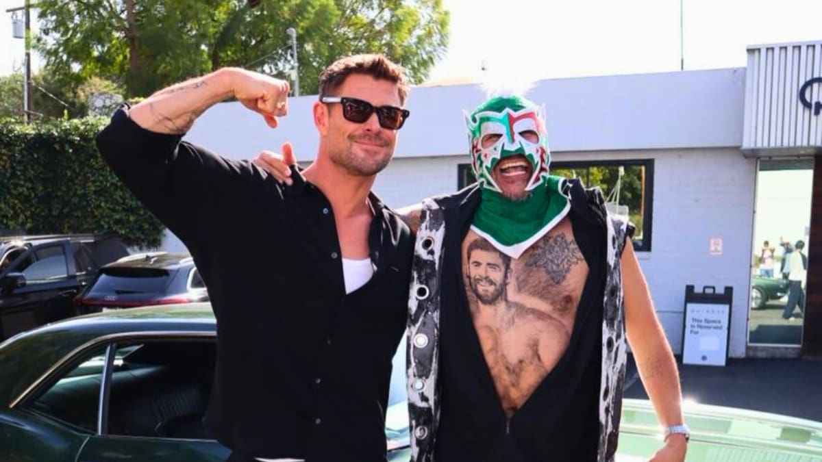 El Escorpión Dorado sorprende al conducir junto a Chris Hemsworth en video grabado en Los Ángeles