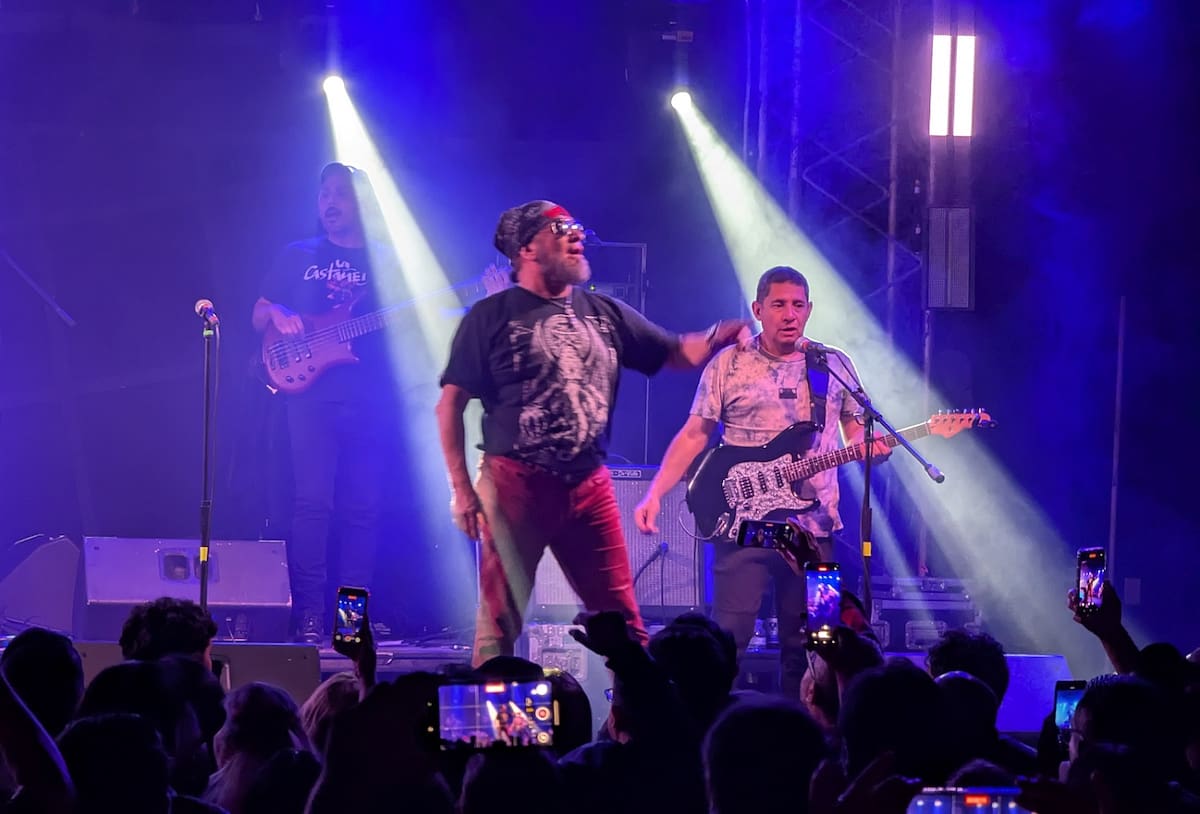 La trayectoria de Salvador Moreno, Omar D’León y Oswaldo D’León a lo largo de 35 años se reflejó con su actuación.