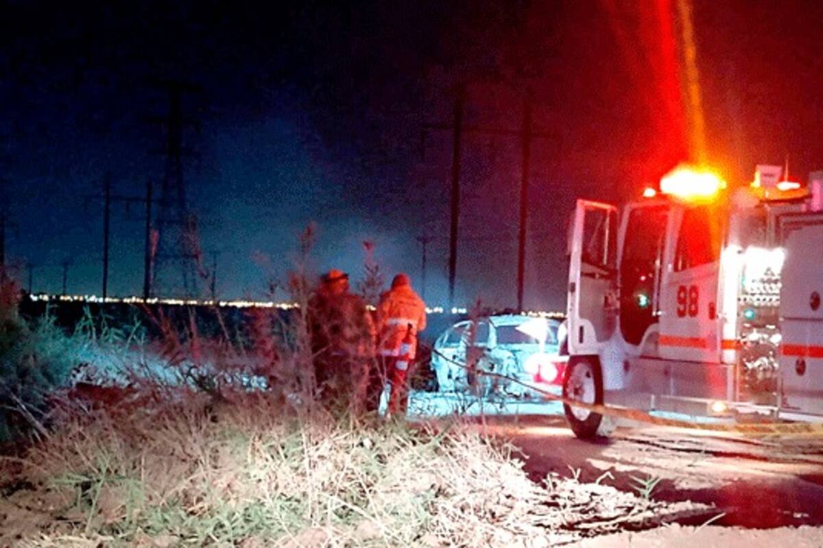 Encuentran vehículo con cuerpos calcinados en el ejido Cuernavaca