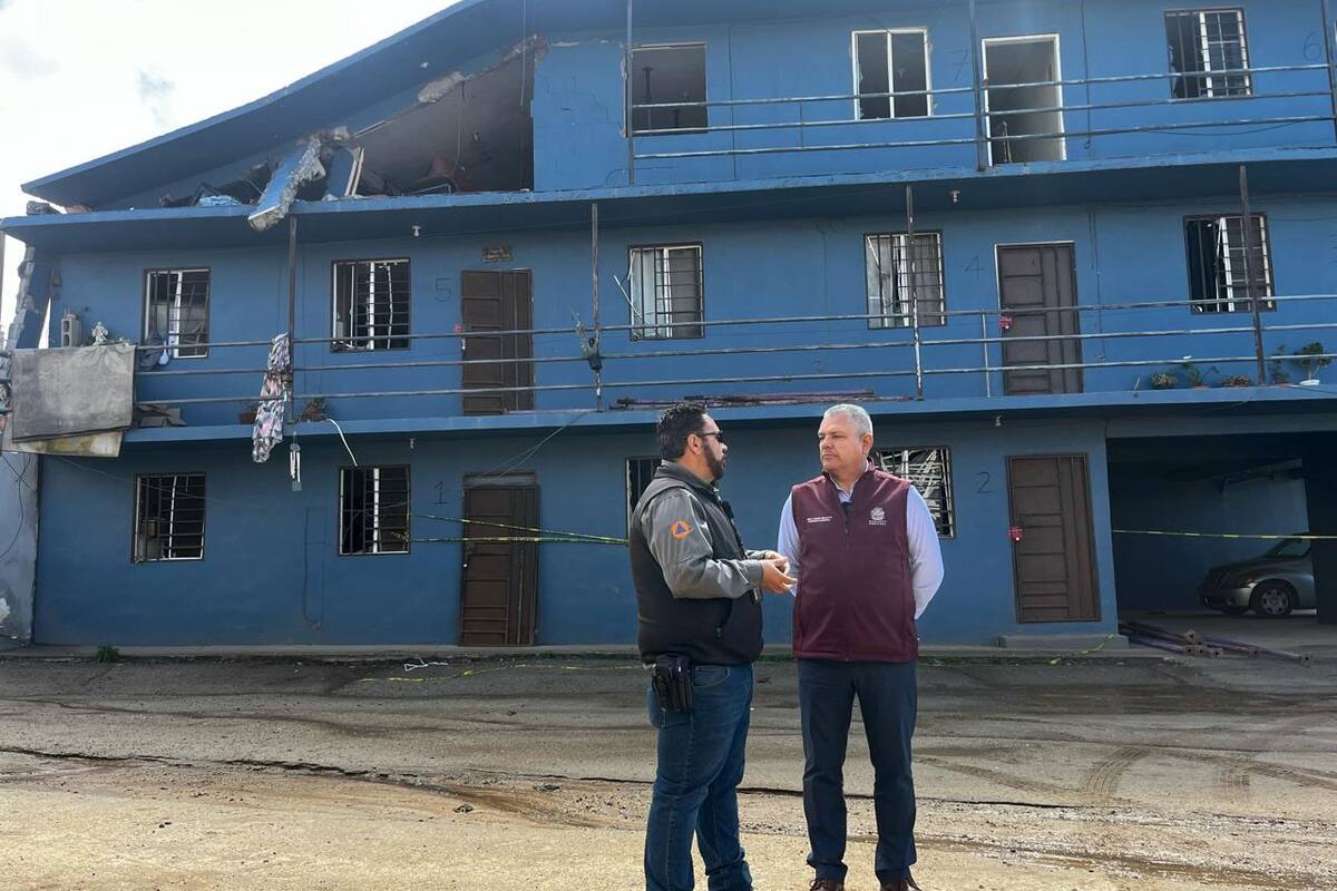 Inspeccionan departamentos afectados por explosión en Ensenada