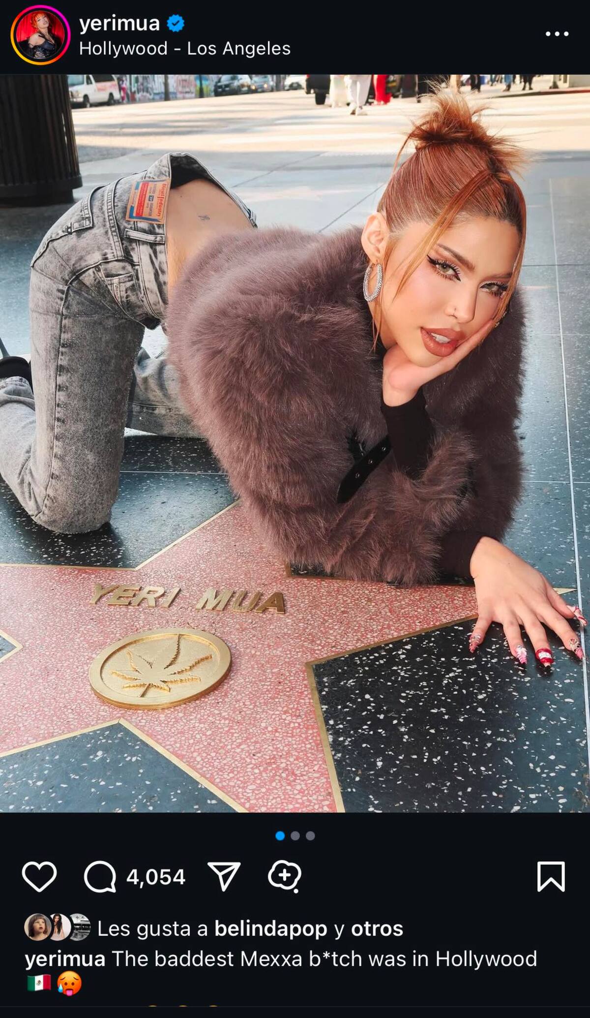 Yeri Mua compartió en su cuenta de Instagram una fotografía presumiendo su nombre en una estrella del Paseo de la Fama de Hollywood.