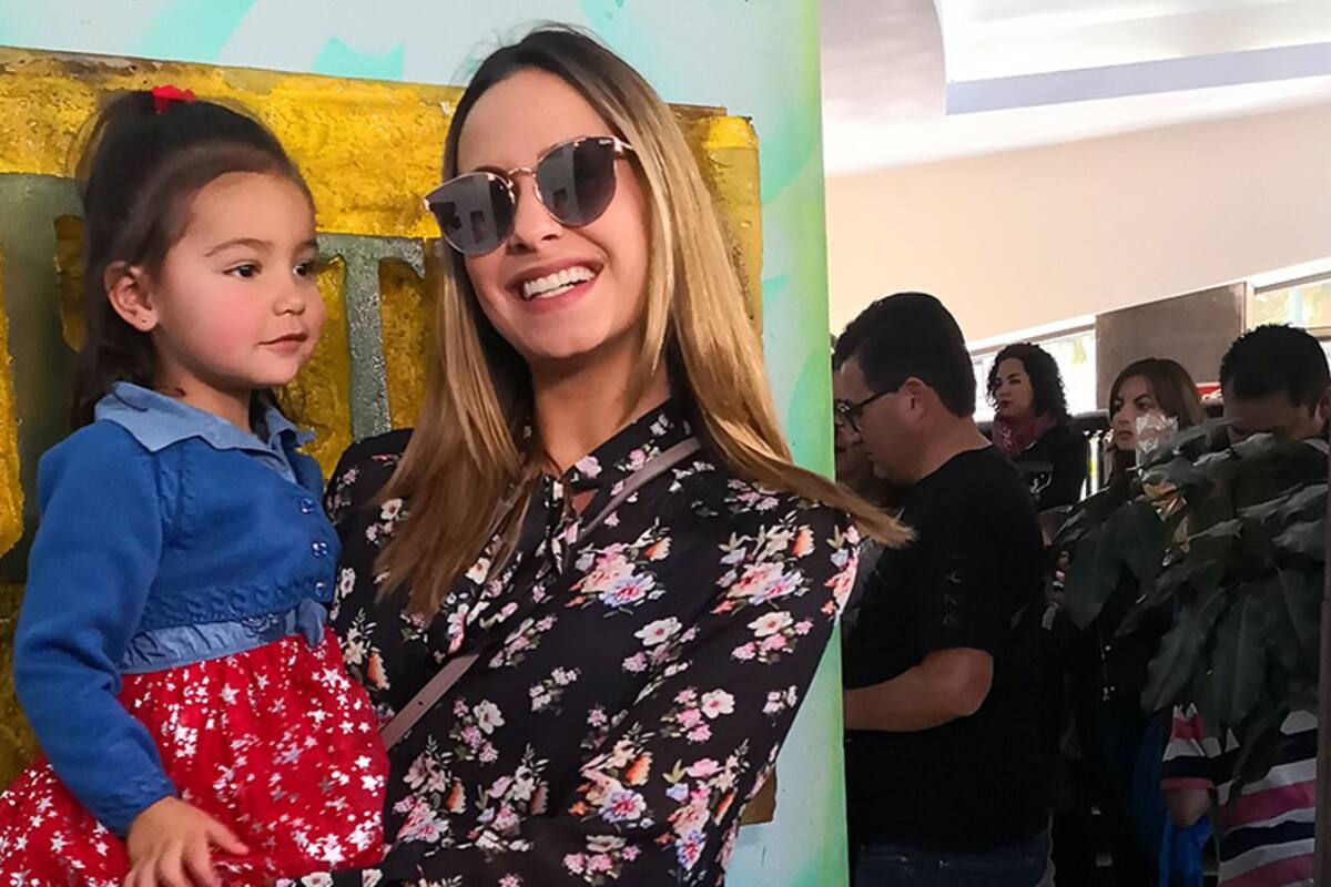 Odalys Ramírez presume abdomen de deportista a un mes del parto