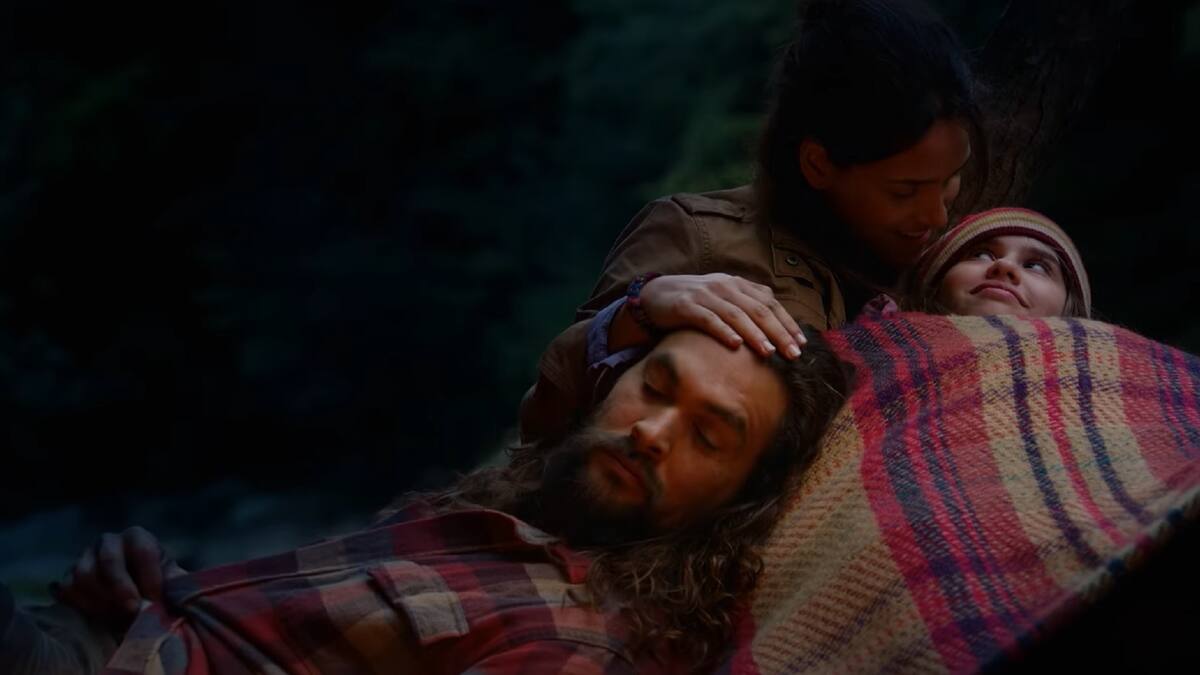 Jason Momoa y Adria Arjona en "Sweet Girl"